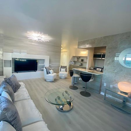 Panoramic Luxurious Waterfront One Bedroom Apartment With Miami Skyline View Free Parking 5Min Drive To Miami Beach Exterior foto