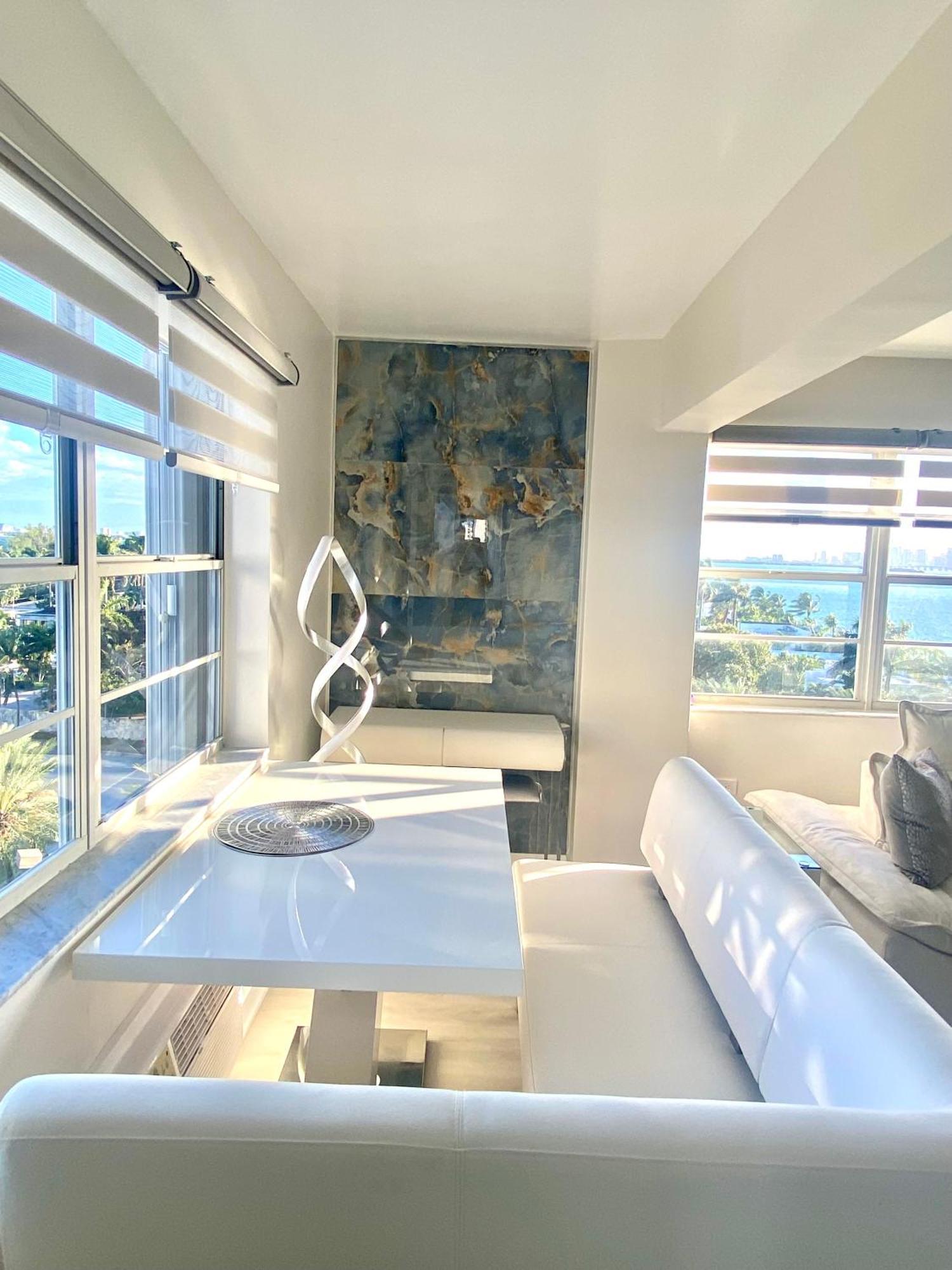 Panoramic Luxurious Waterfront One Bedroom Apartment With Miami Skyline View Free Parking 5Min Drive To Miami Beach Exterior foto
